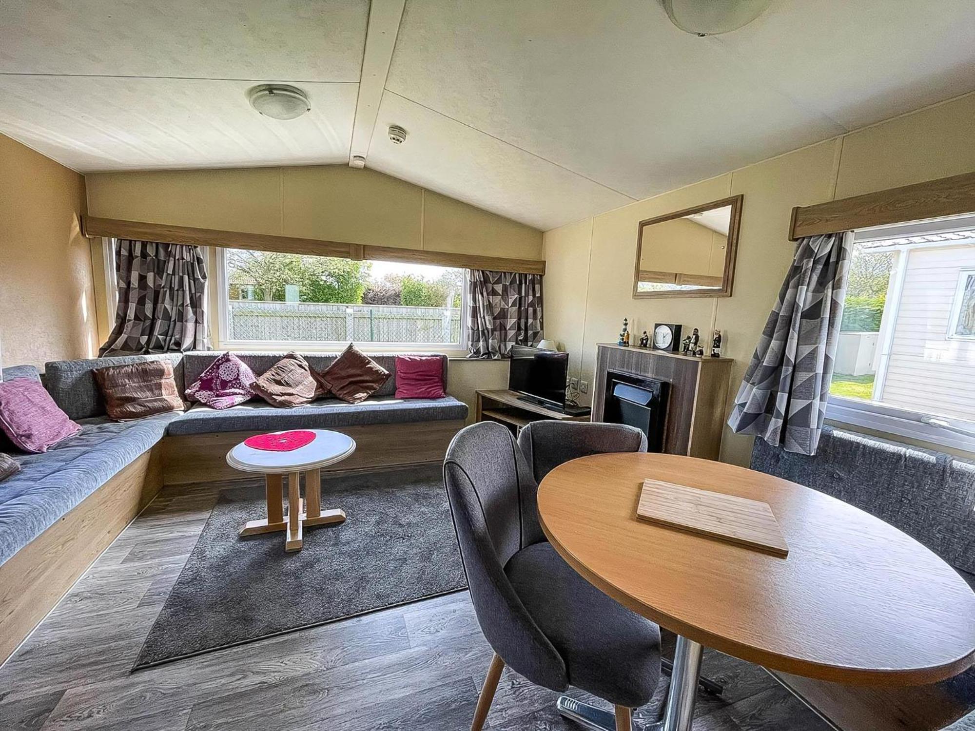 Lovely 6 Berth Caravan At Sunnydale Holiday Park Ref 35375S Louth  Buitenkant foto