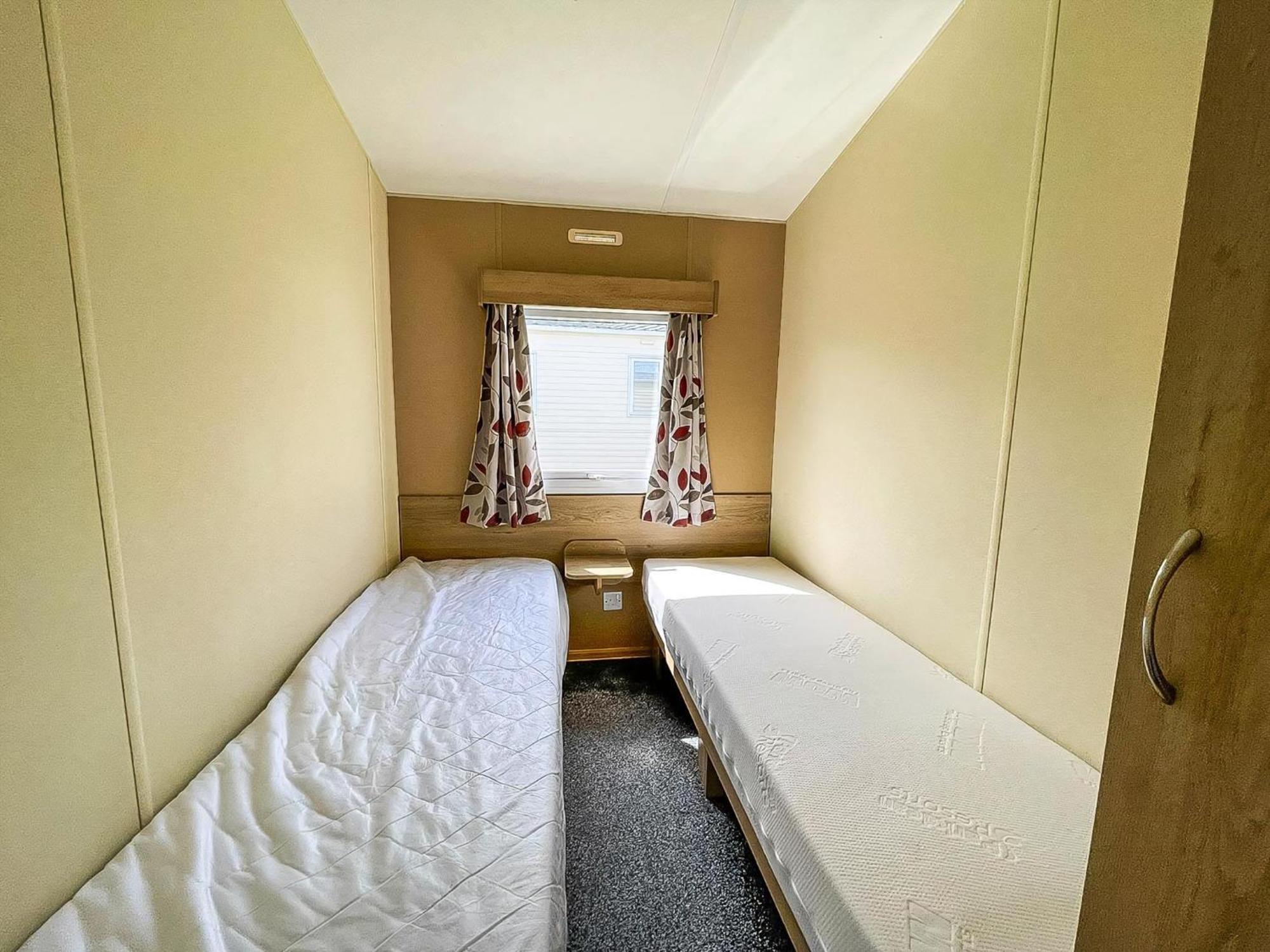 Lovely 6 Berth Caravan At Sunnydale Holiday Park Ref 35375S Louth  Buitenkant foto